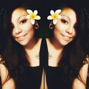 Meet your Posher, Ana